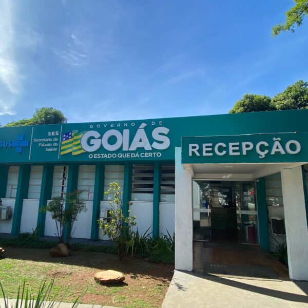 Fachada do HDT