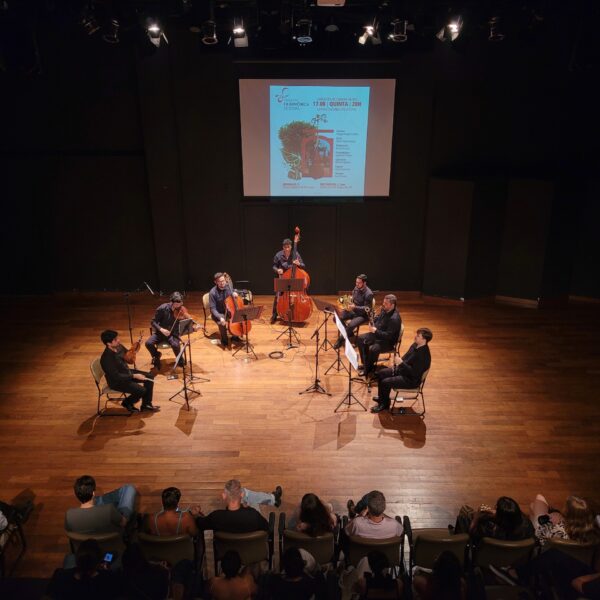 Filarmônica de Goiás no palco