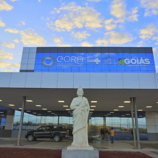 Fachada do Cora