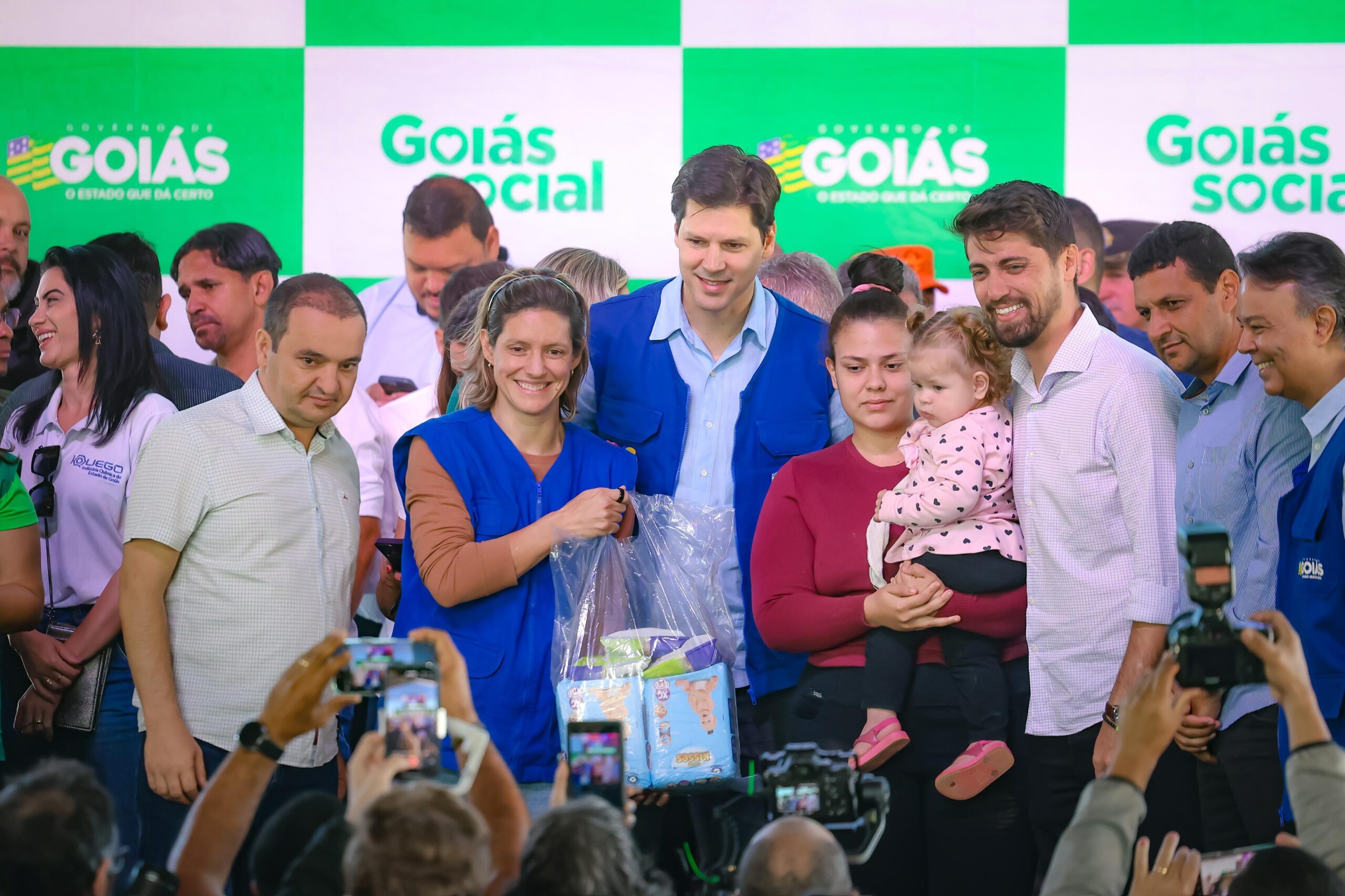 Goiás Social realiza atendimento à população de Valparaíso neste fim de semana.
