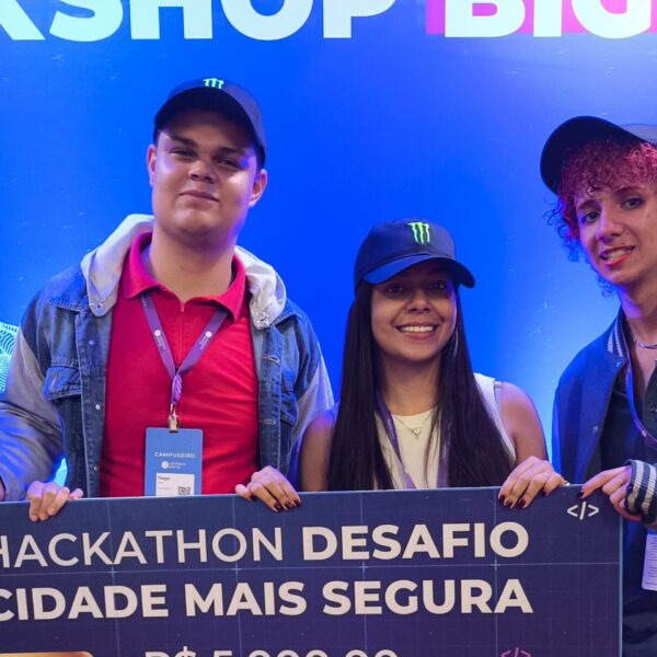 Equipe da Escola do Futuro de Goiás vence desafio de inovação na Campus Party Brasília