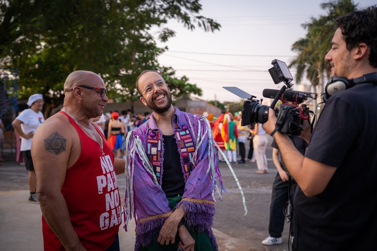 Documentário “A Hora da Galhofa” estreia com sessões gratuitas em Goiânia