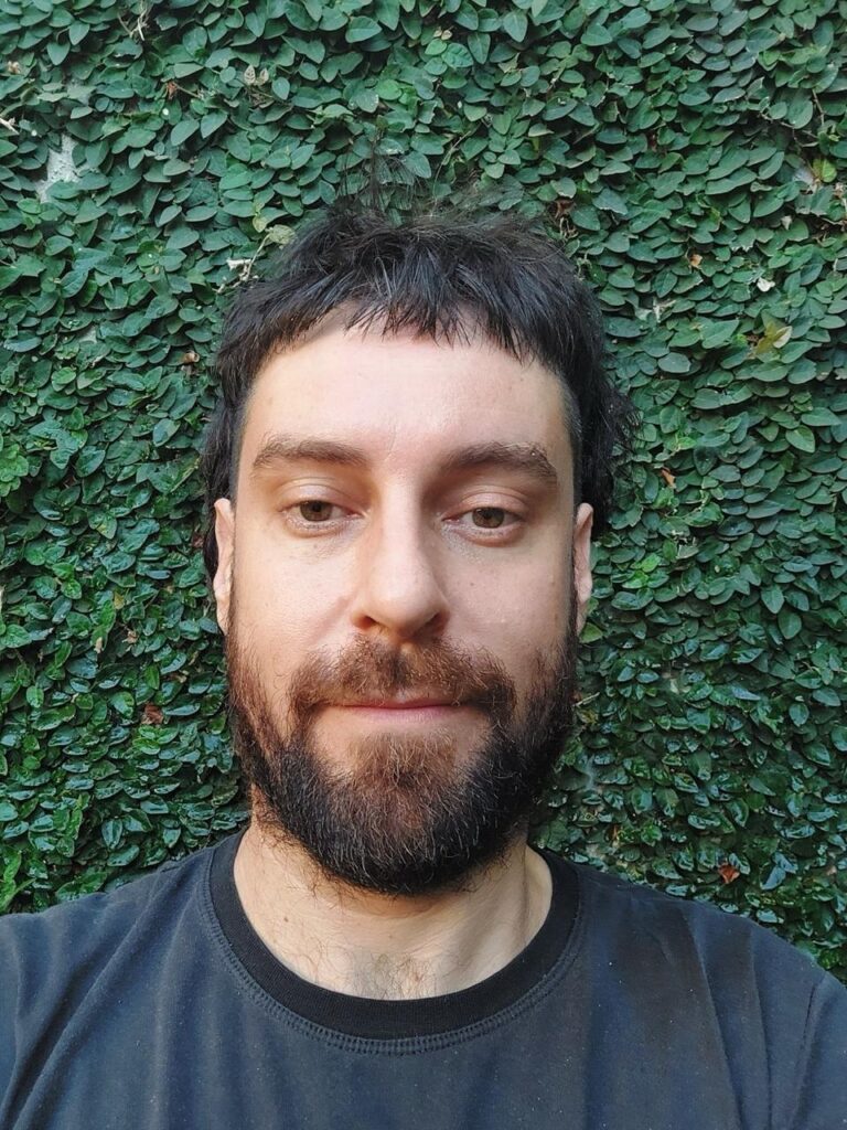 Vila Cultural Cora Coralina inaugura exposição “Orfanato Pictórico”, com obras resgatadas da Feira da Marreta