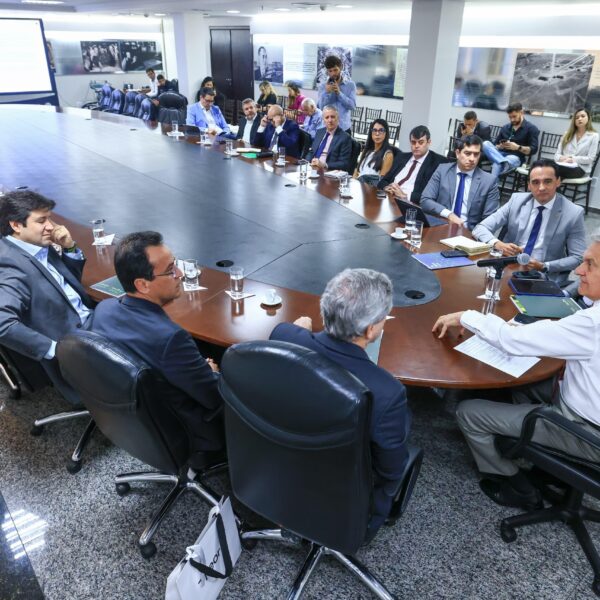 Caiado em reunião sobre tarifaço