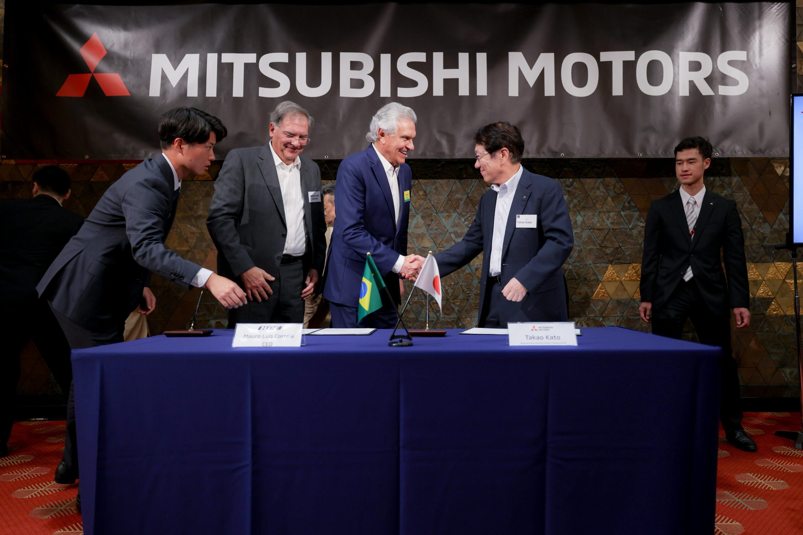 Caiado na Mitsubishi