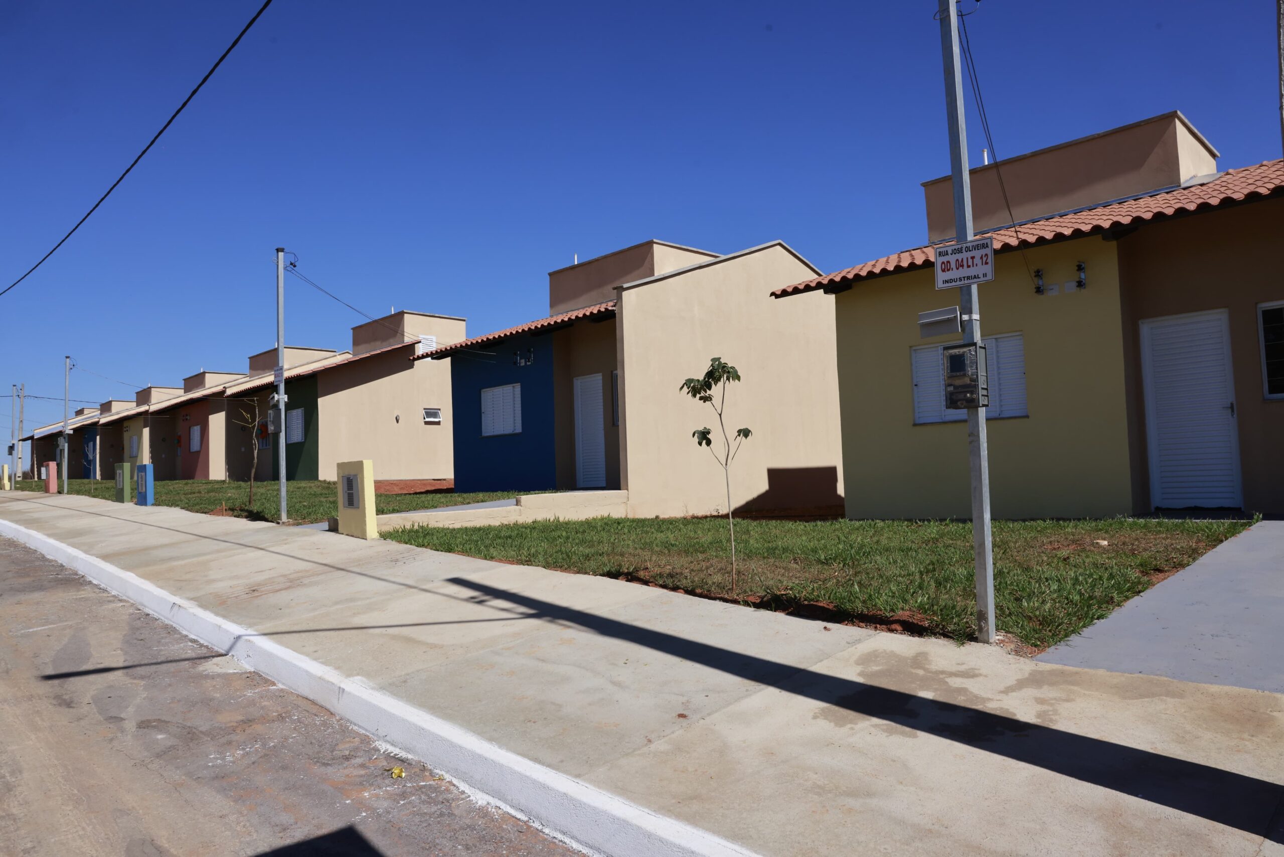 Casas a custo zero em Adelândia