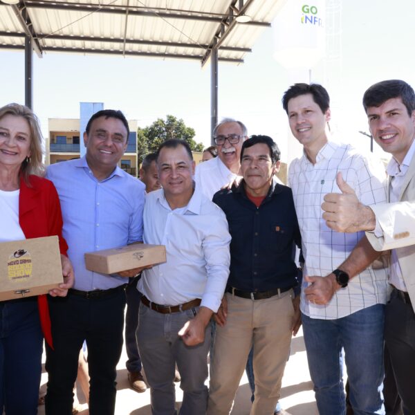 Daniel Vilela na inauguração da feira Coberta do Produtor, em Novo Gama
