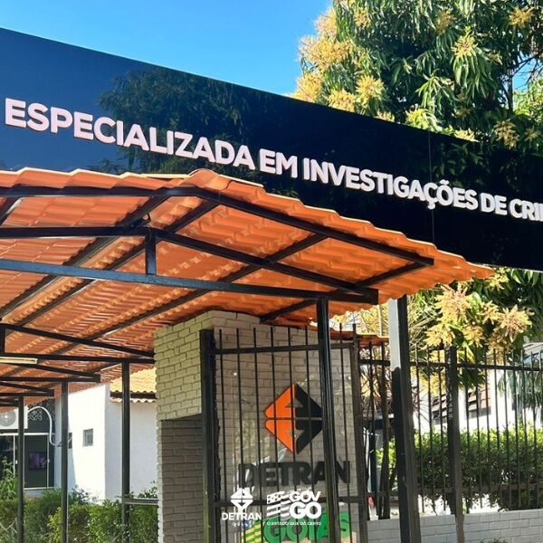Fachada da Delegacia Especializada em Investigação de Crimes de Trânsito