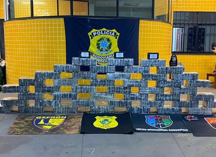 Droga apreendida por policiais de GO e MT