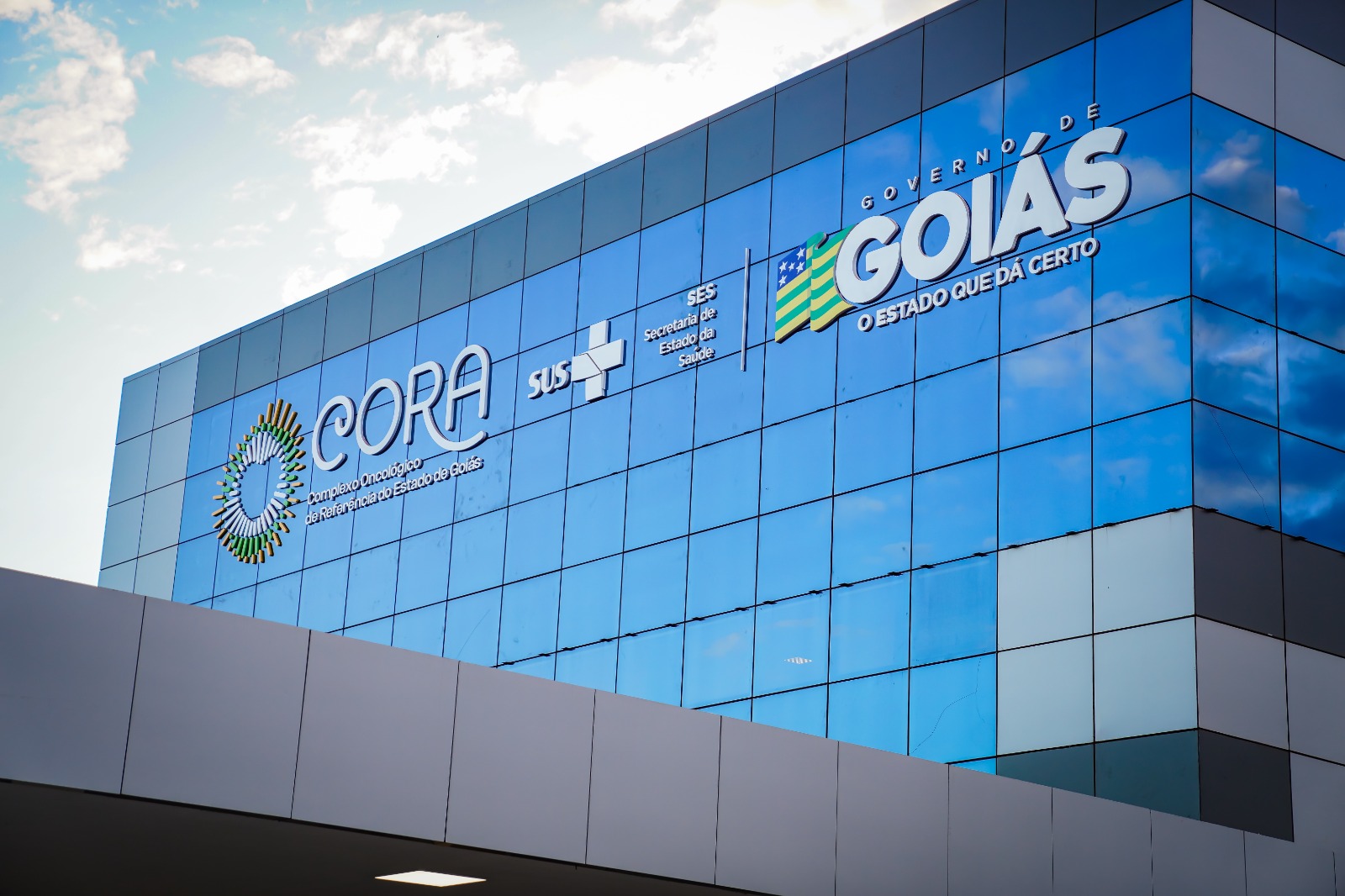 Fachada do Cora