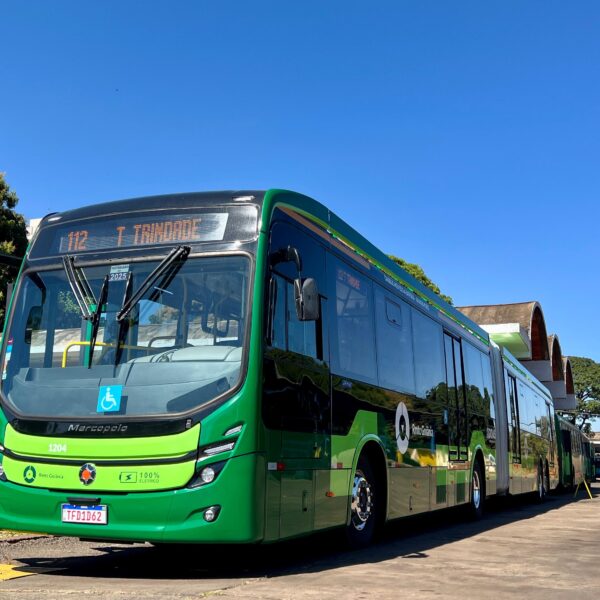 ônibus do transporte coletivo