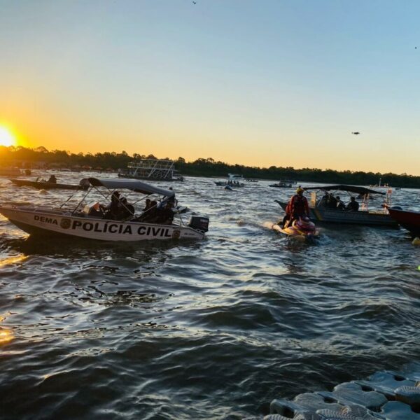 Polícia civil no rio durante Temporada do Araguaia 2025