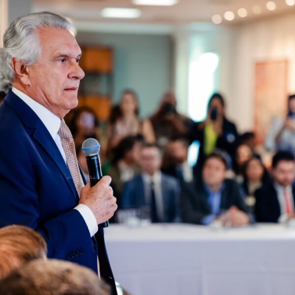 Caiado anuncia medidas em auxílio a empresas afetadas pelo tarifaço