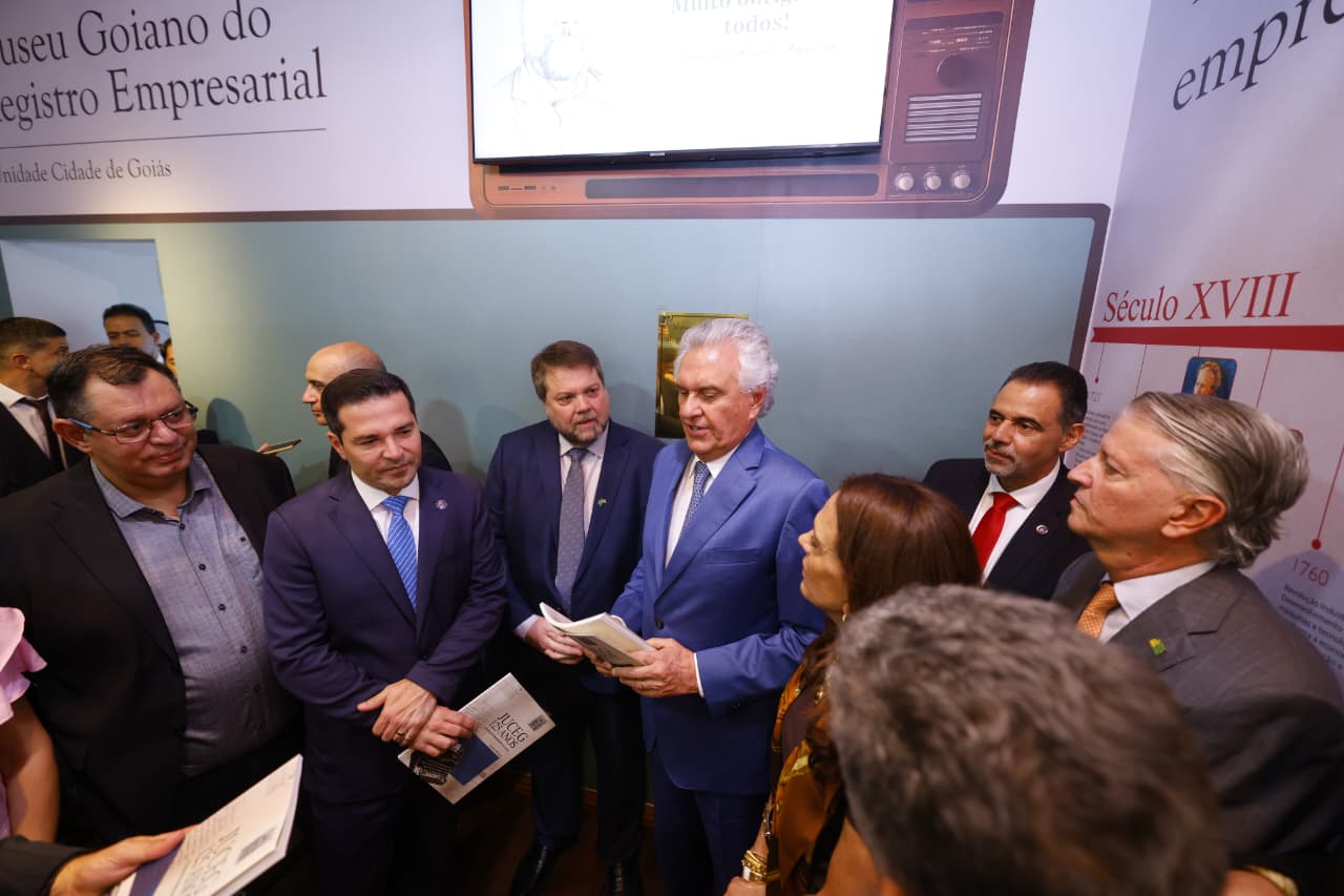 Na cidade de Goiás, Caiado prestigia inauguração do Museu da Juceg 