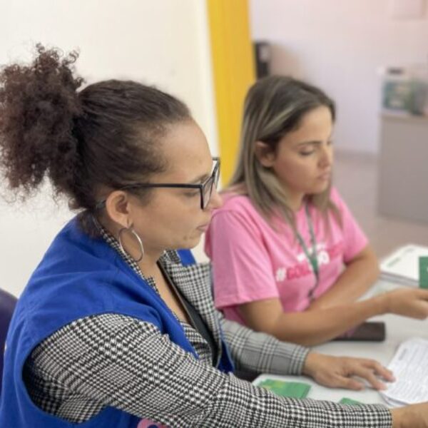 Goiás Social entrega de cartões Goiás Por Elas em 38 municípios
