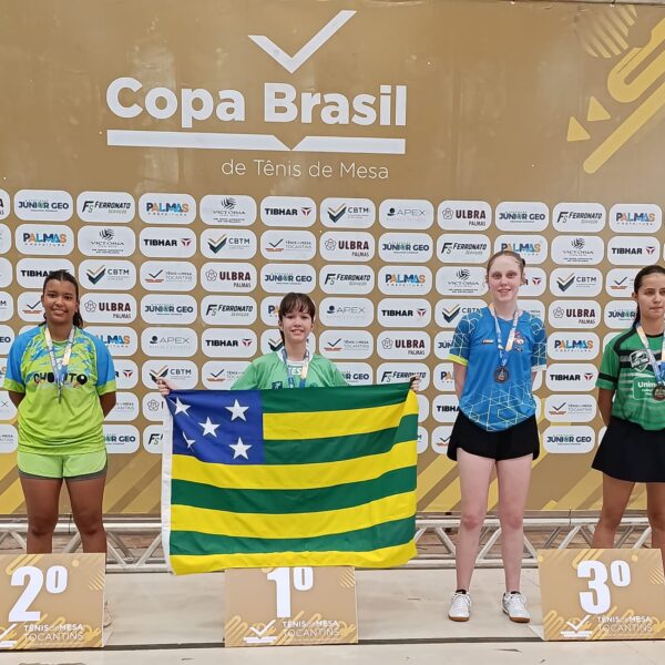 Yumi Iwamoto no pódio