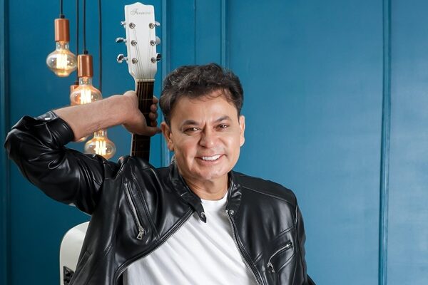 Frank Aguiar no arraiá do Detran Goiás