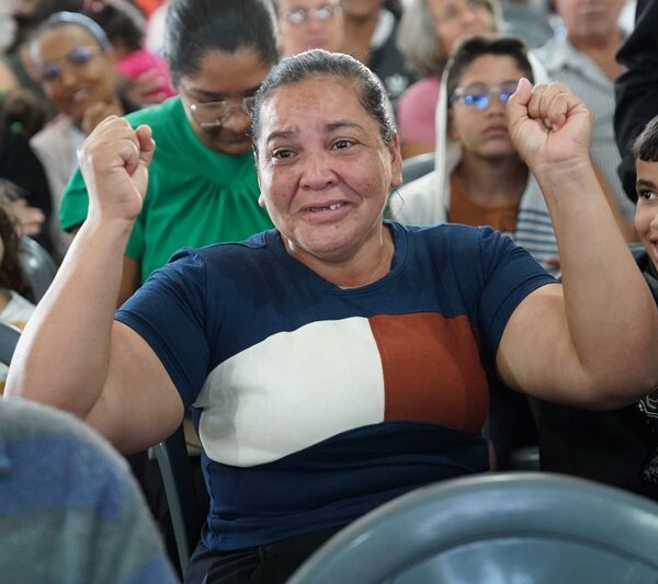 casas a custo zero em Cezarina_Agehab