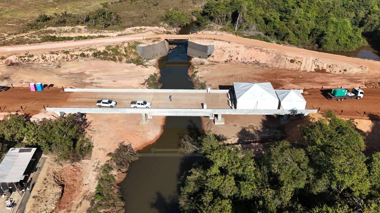 Governo de Goiás inaugura nova ponte sobre o Ribeirão Água Parada na GO-341, ligando Mineiros e Caiapônia
