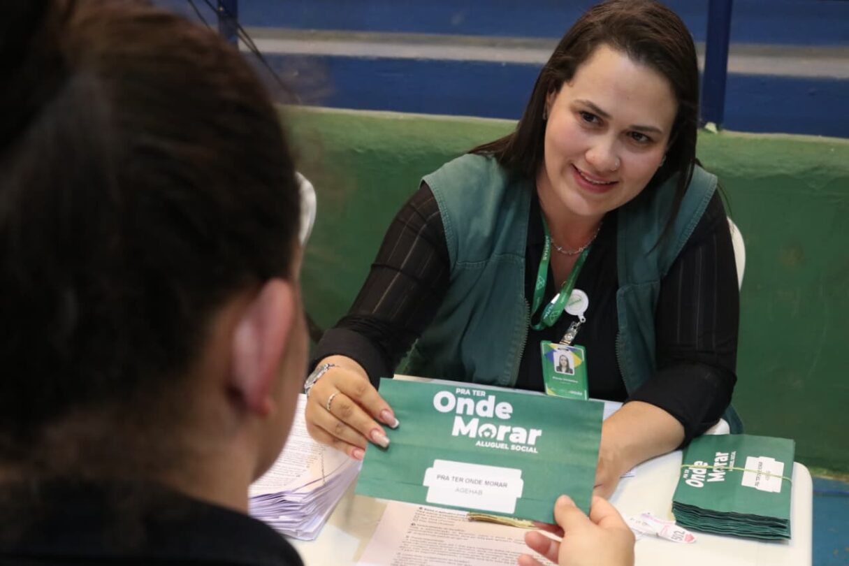 Entrega de cartão do Aluguel Social