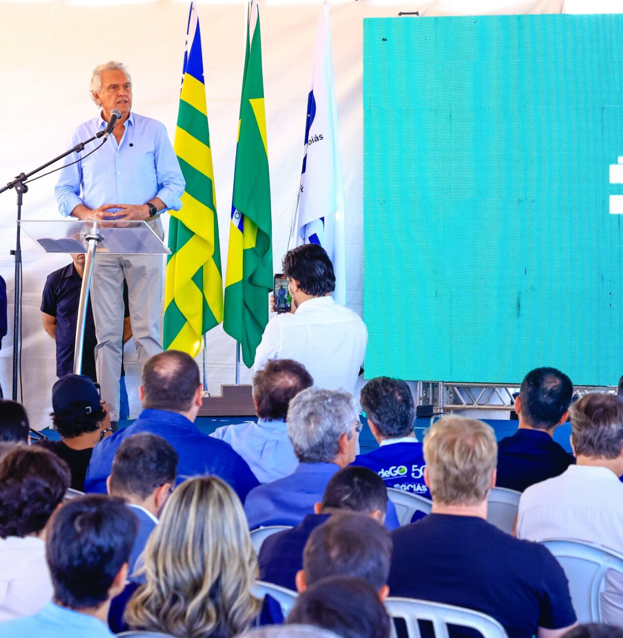 Caiado lança edital para novo polo industrial em Aparecida