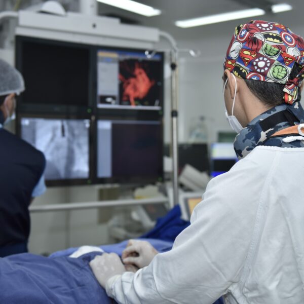 Hugol alerta para colesterol alto e reforça cuidados com o coração