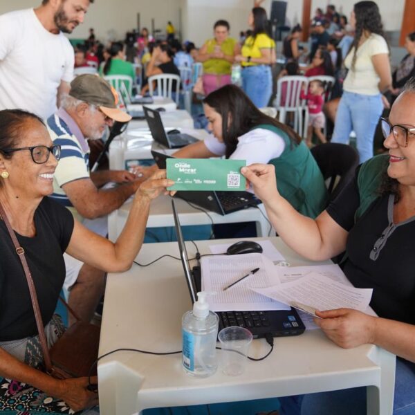 Entrega do cartão do Aluguel Social