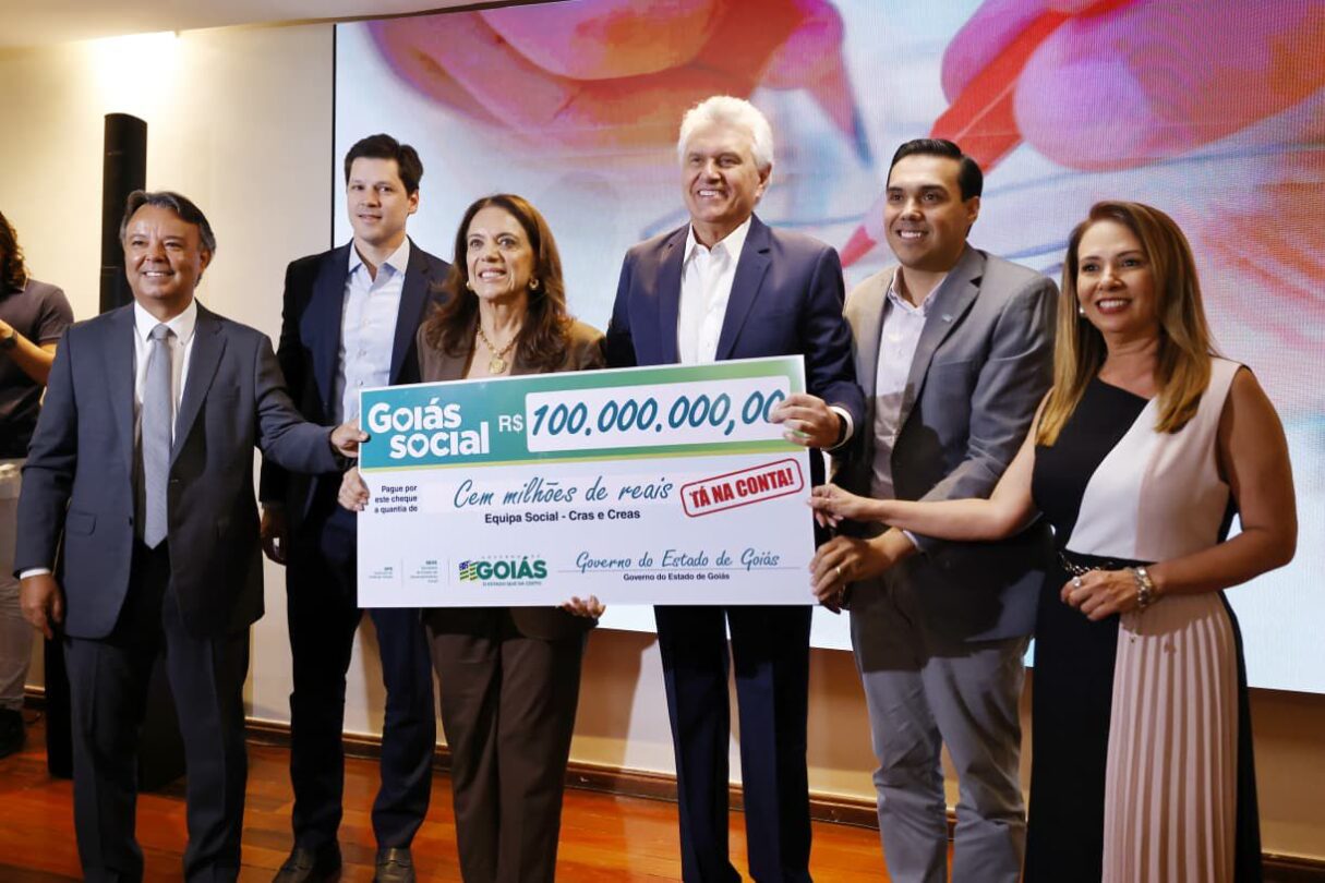 Caiado e Gracinha anunciam R$ 100 milhões para reforma de 304 Cras e 110 Creas nos municípios