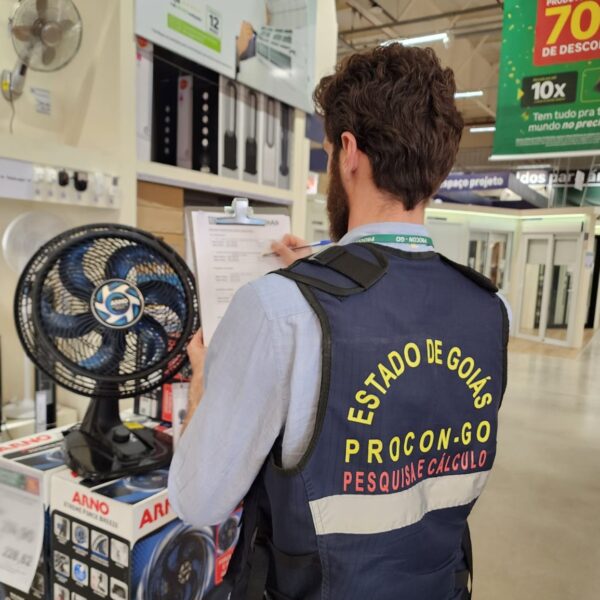 Procon encontra variação de até 162% em preços de ventiladores e umidificadores