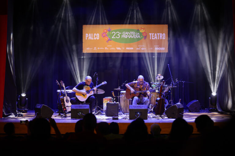 Apresentação no Canto da Primavera