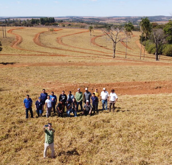 Produtores rurais que participam do Programa Produtor de Água contam com apoio técnico da Seapa e da Emater Goiás. Foto Seapa
