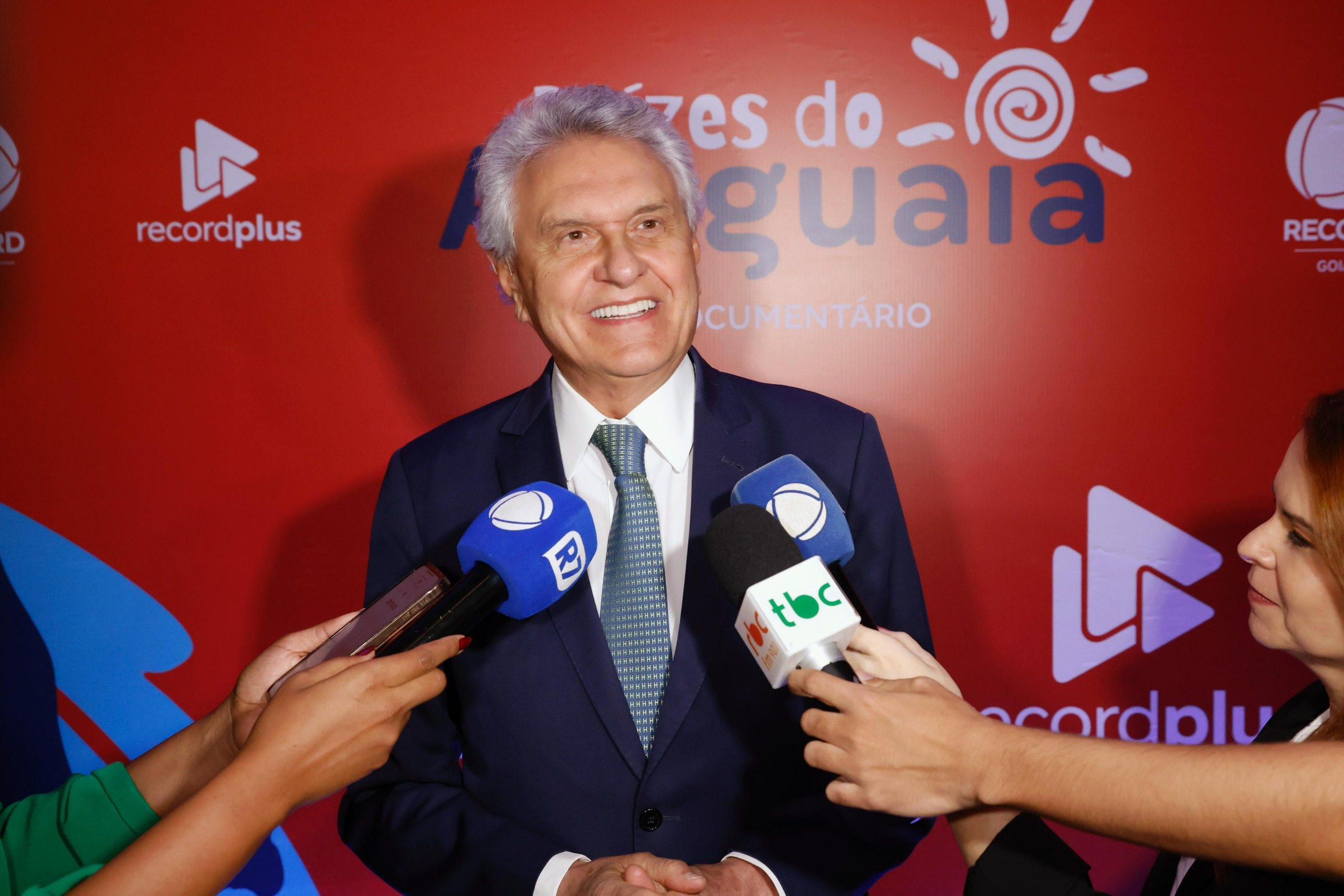 Caiado reafirma compromisso com preservação do Araguaia durante lançamento de documentário