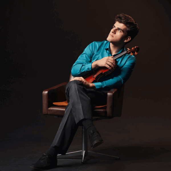 Orquestra Sinfônica Jovem de Goiás recebe o renomado violinista Guido Sant’Anna