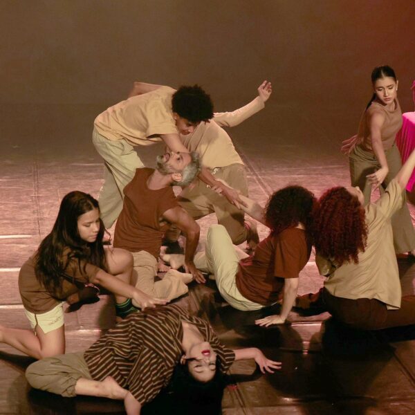 Colmeia Criativa ocupa Teatro Goiânia com apresentação de nove obras autorais inéditas