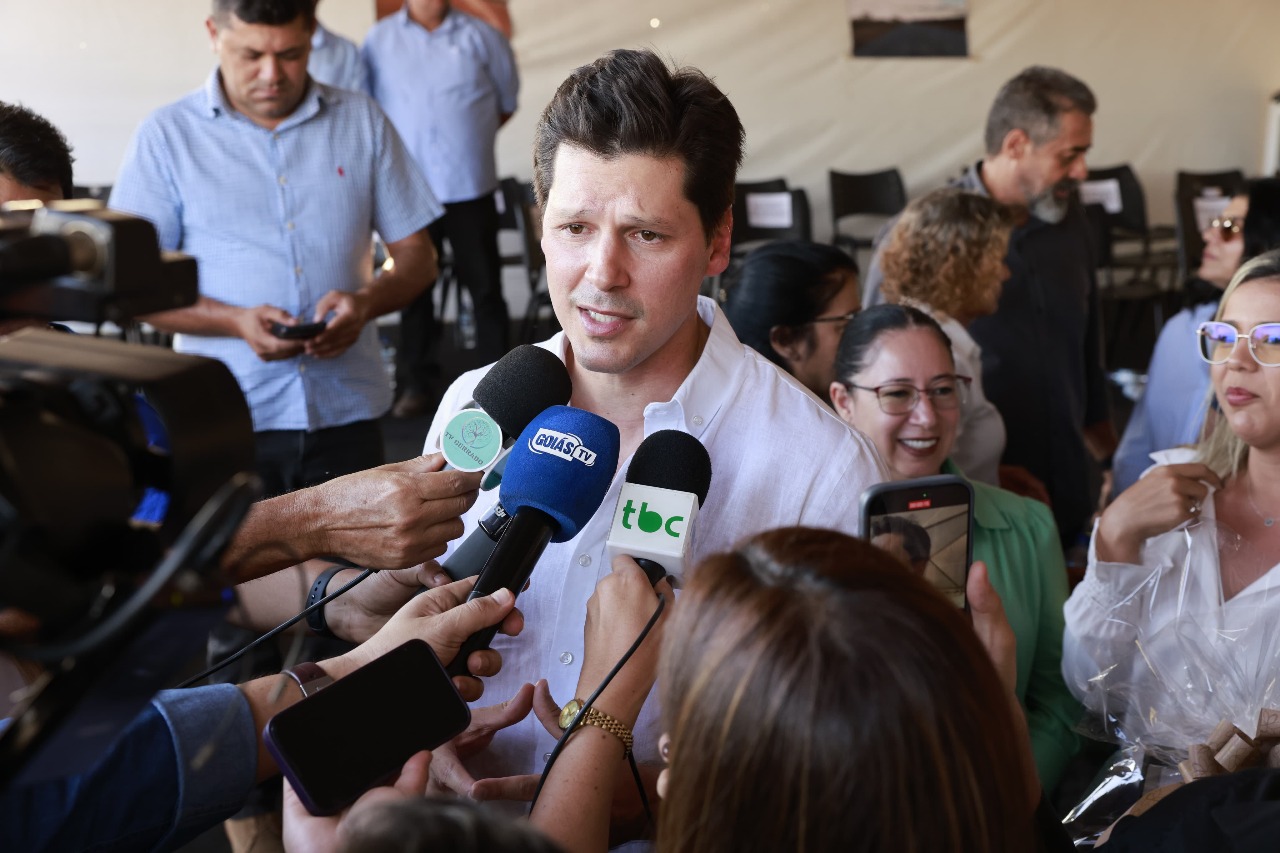 Assinada ordem de serviço para pavimentação da GO-409