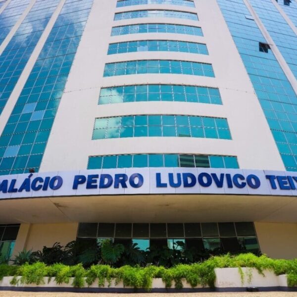 Goiás alcança nota B+ na avaliação do Tesouro Nacional - PPLT em contra plongée