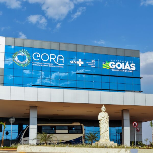 Fachada do Cora