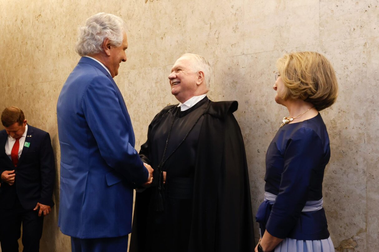 Caiado pede "sabedoria e equilíbrio" ao prestigiar posse de nova presidência do STF
