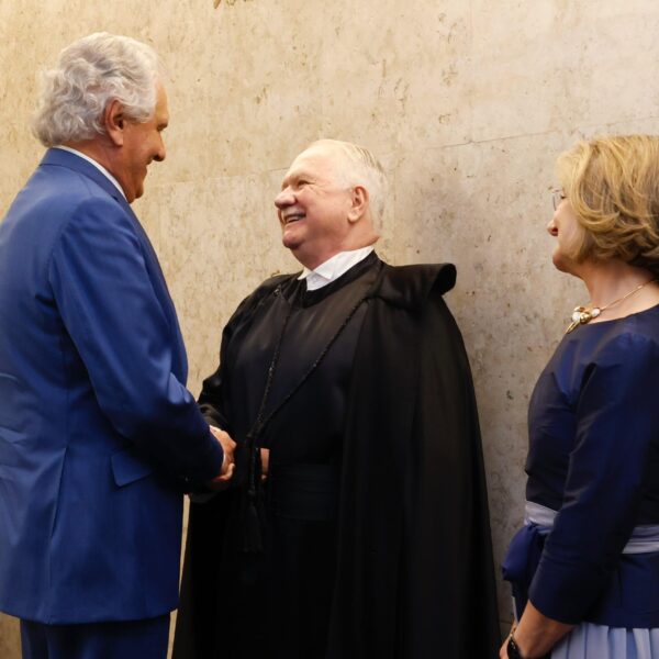 Caiado pede "sabedoria e equilíbrio" ao prestigiar posse de nova presidência do STF