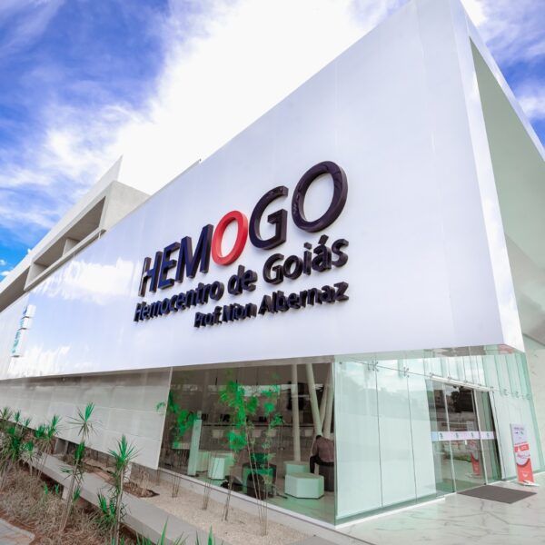 Hemocentro de Goiás realiza transfusão inédita de sangue raro