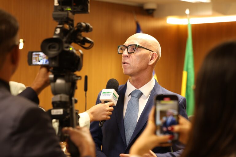 Goiás dobra investimentos e mantém equilíbrio fiscal
