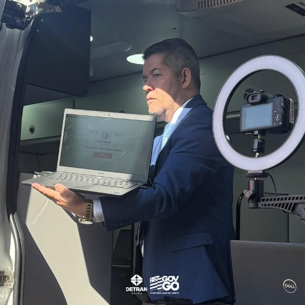 Com unidades móveis, Detran amplia acesso às provas teóricas