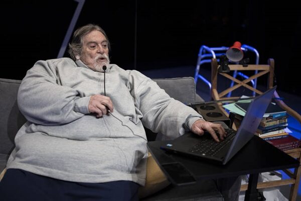 Espetáculo: A Baleia