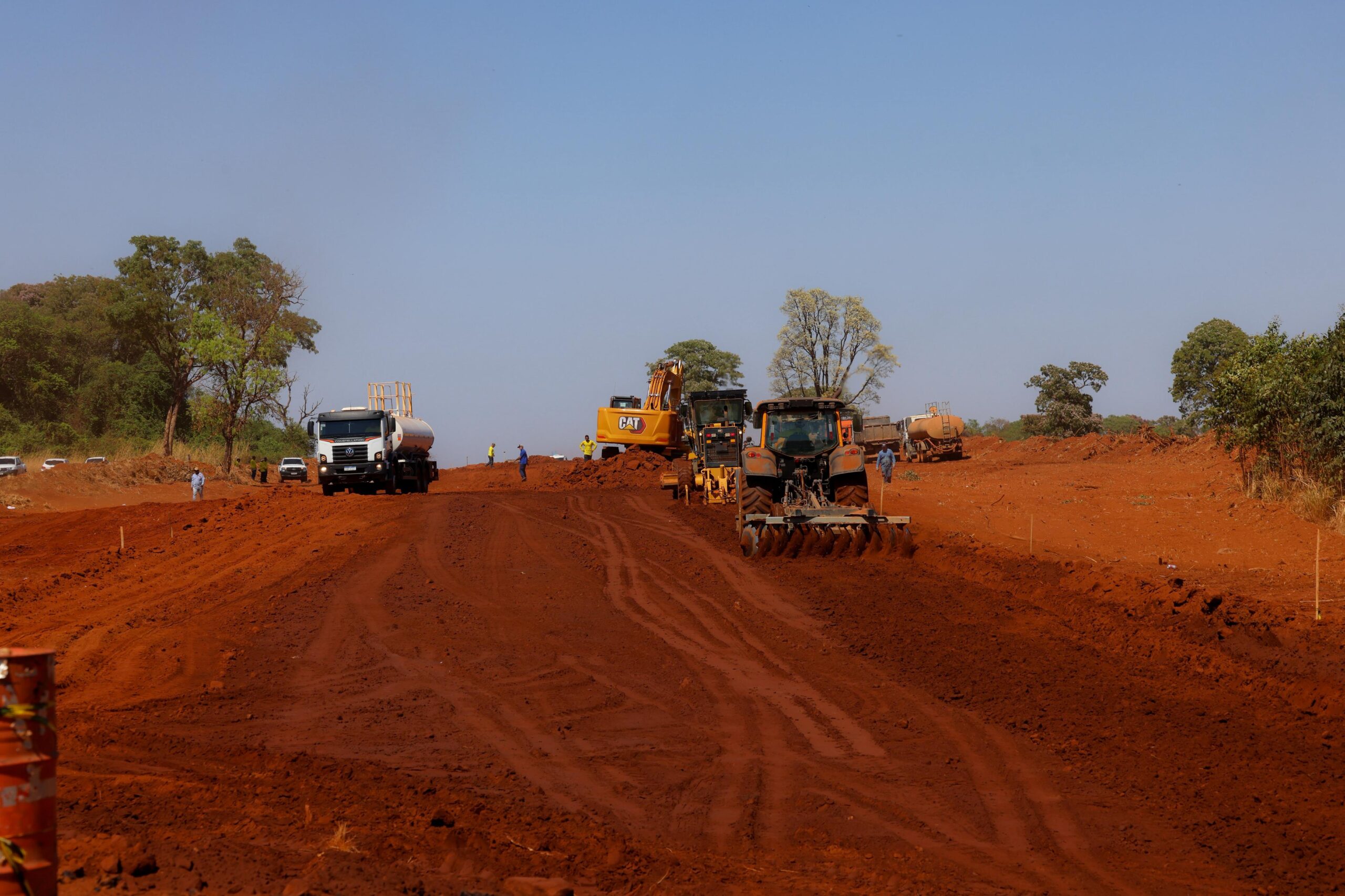 Obras de pavimentação nas GOs 178 e 180, em Jataí, são retomadas