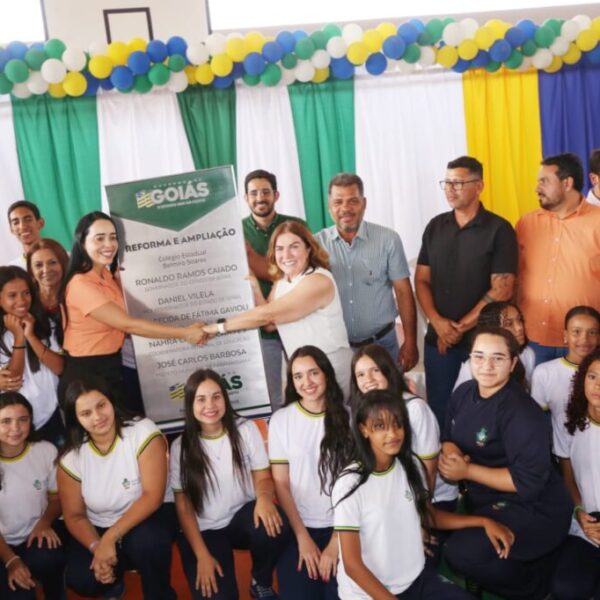 Inauguração da reforma do Colégio Estadual Belmiro Soares