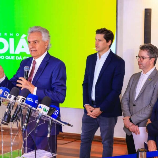 Ação aponta desequilíbrio e falta de critérios na definição de valores, além de omissão do governo federal. Estado teve queda nos recursos recebidos para a saúde