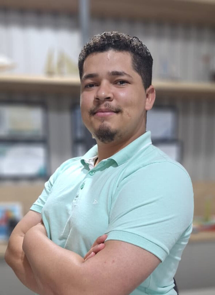 Pesquisa liderada por Goiás revela que 70% das praias brasileiras estão contaminadas por microplásticos