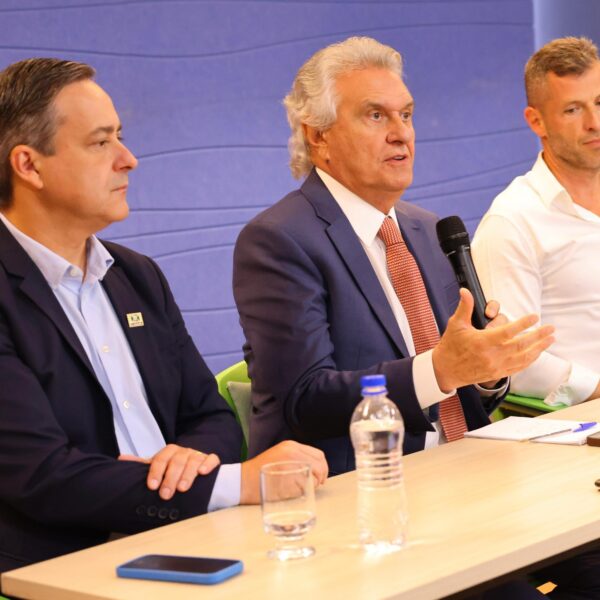 Governador destaca avanços de Goiás durante palestra para empresários, em Santa Catarina