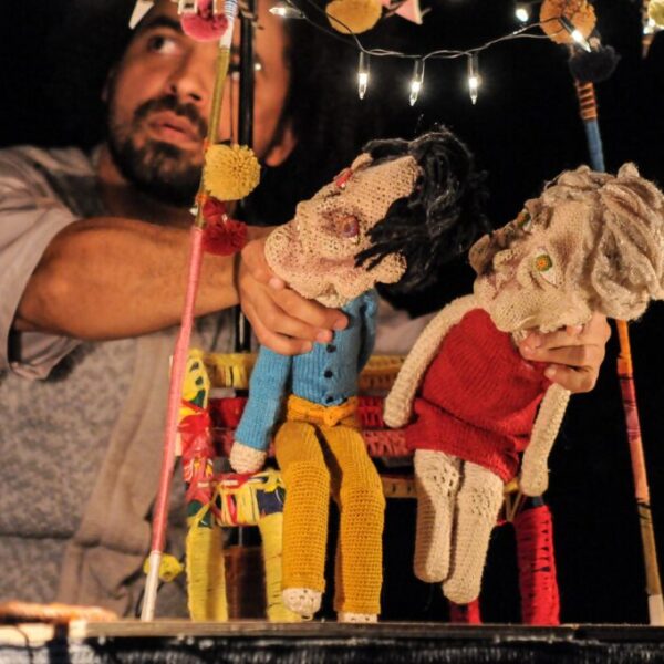 Cia Nu Escuro promove oficinas gratuitas de teatro em Goiânia - Teatro com bonecos