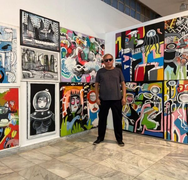 Pitágoras estreia duas exposições em Goiânia
